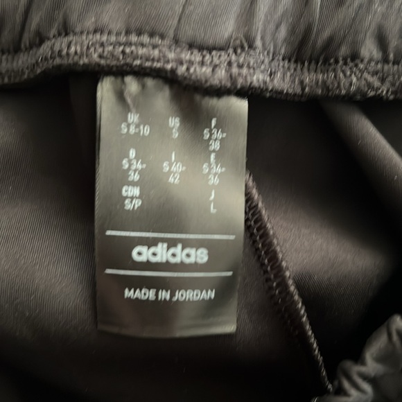 Adidas joggers size S - Picture 3 of 4